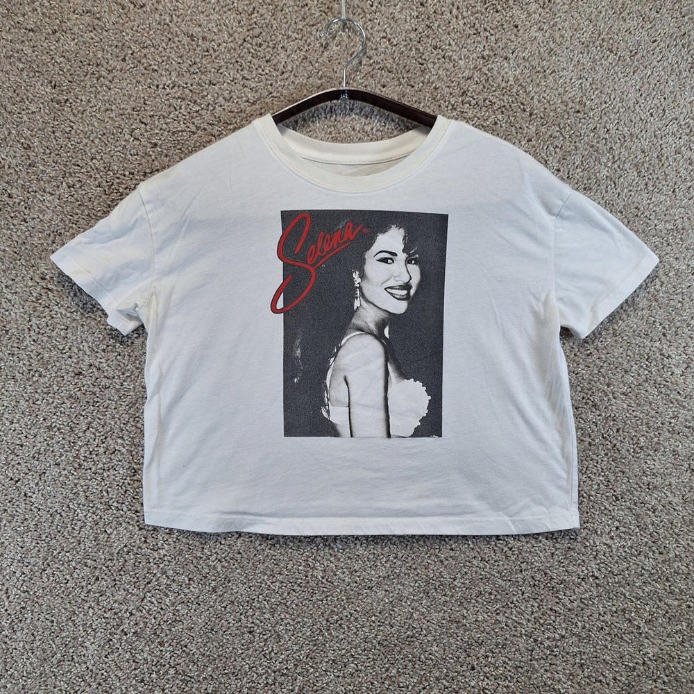 Selena T-Shirt Womens S White Graphic Crop Top Music Artist 2020 C-Life Group